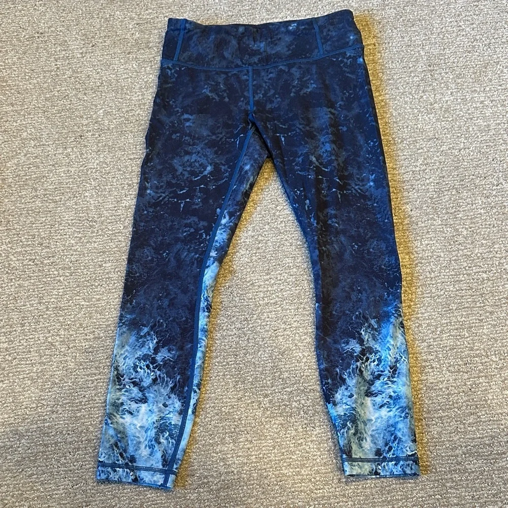 Lululemon Blue Cropped Leggings Small EUC